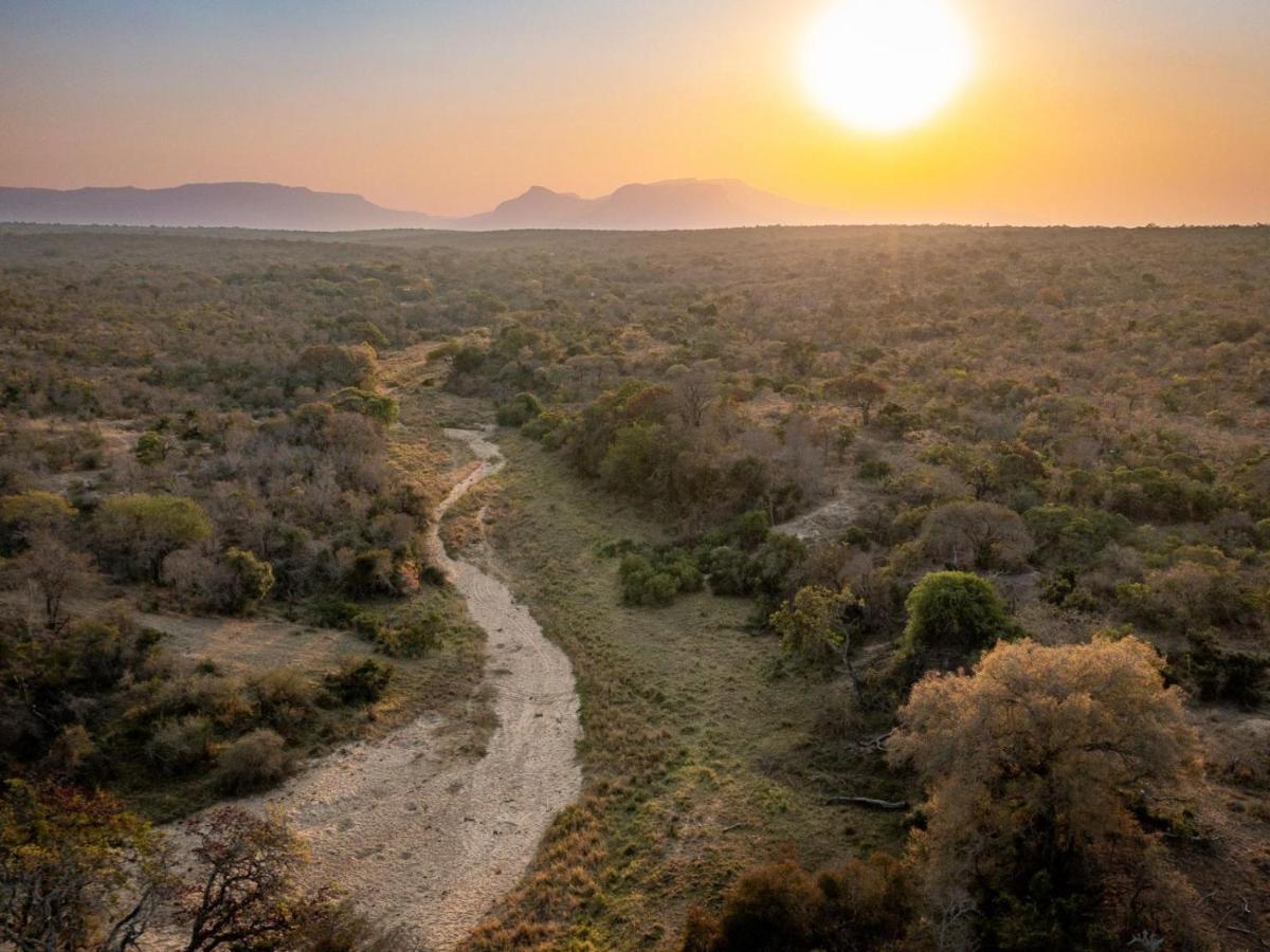 Shimungwe Lodge, Thornybush Game Reserve Hoedspruit Exteriör bild